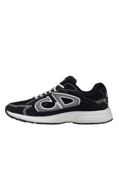 Thirty Trainers Black